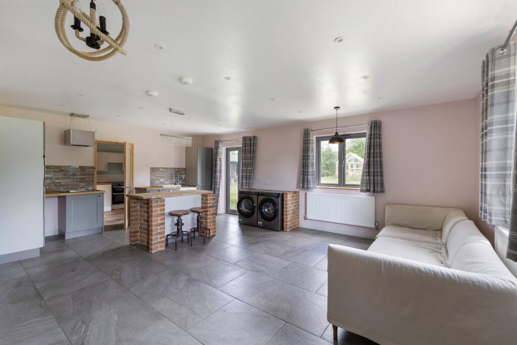 Grooms Cottages