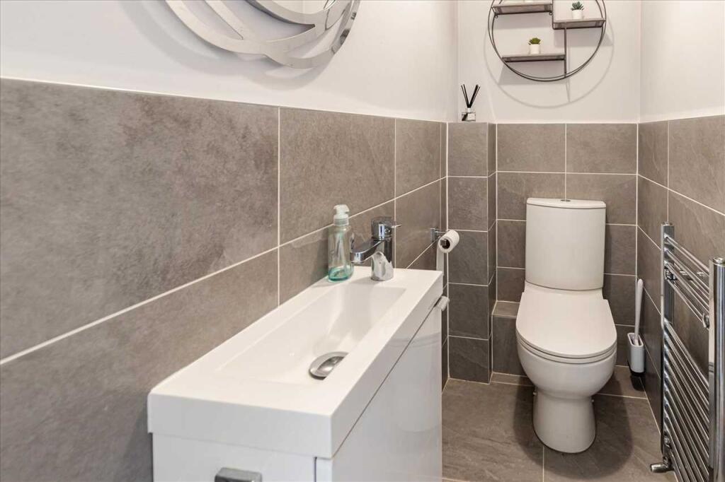 Lower Level WC
