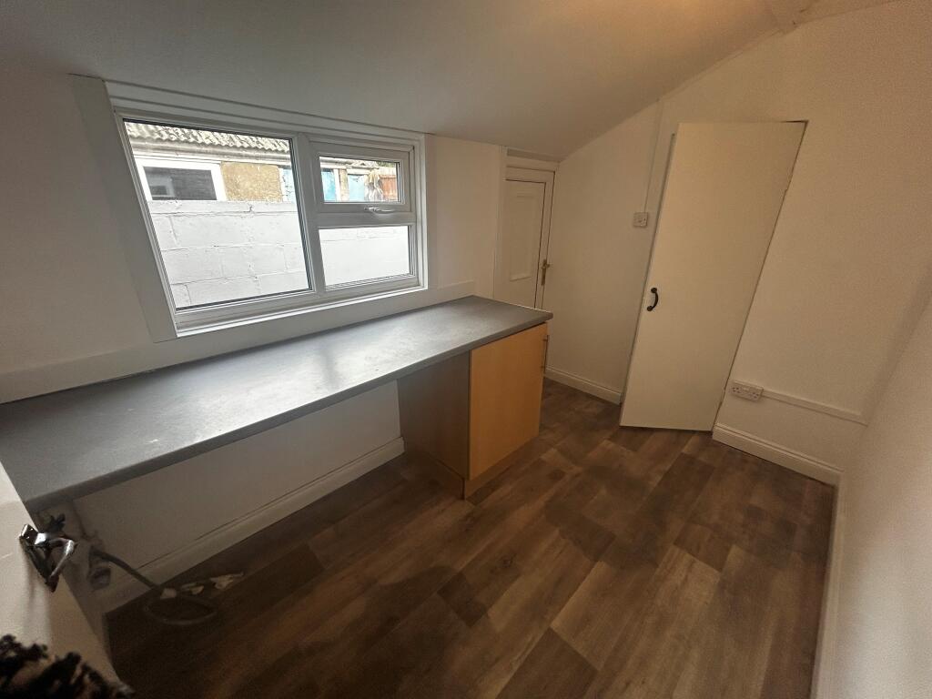 Cloakroom/wc