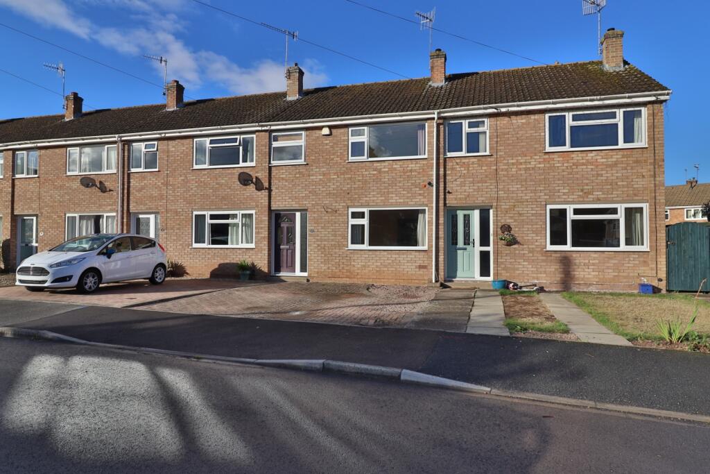 Front of house with driveway