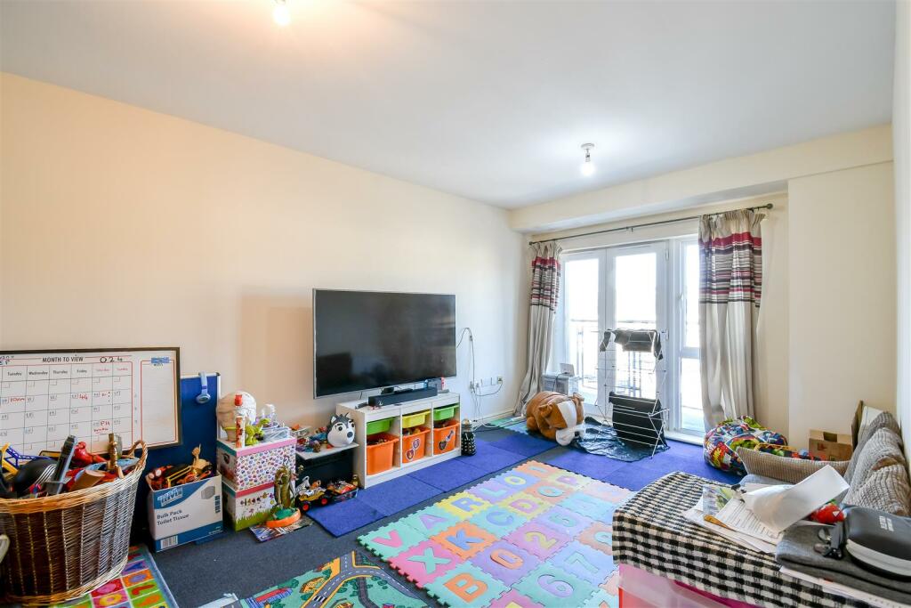 Living Room/Kitchen