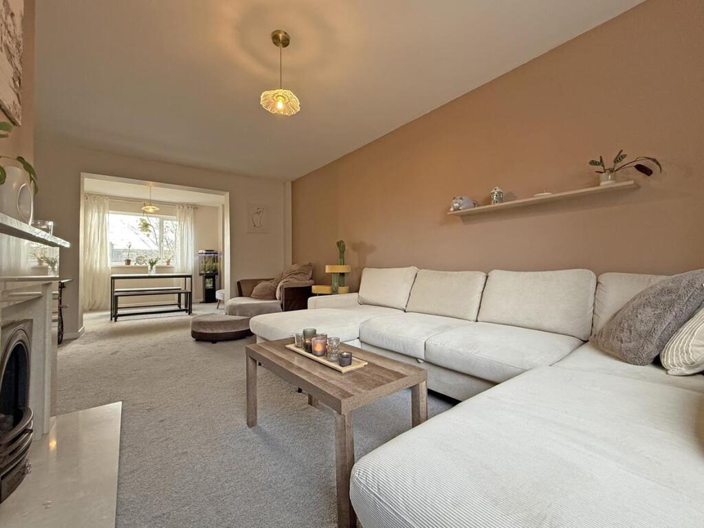 Chaucer Way 94 - Living Room.jpg