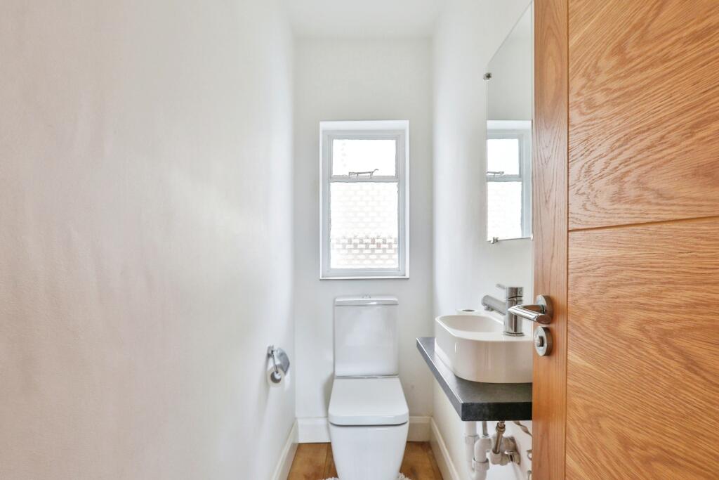 Separate WC