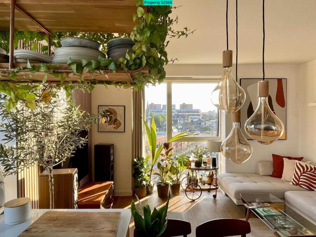 Living Room / Kitchen