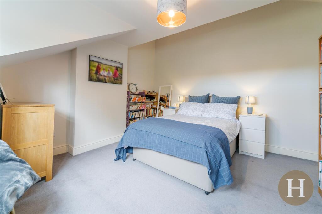 Hadleigh Estate Agents-64.jpg