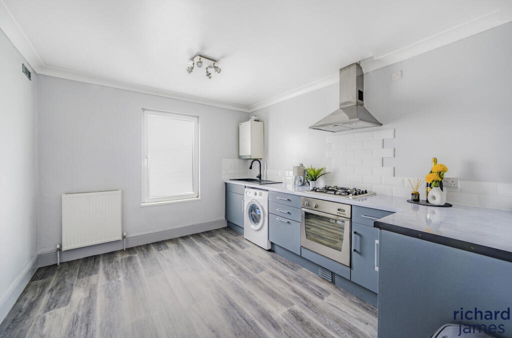 06e5b87a-9053-434...