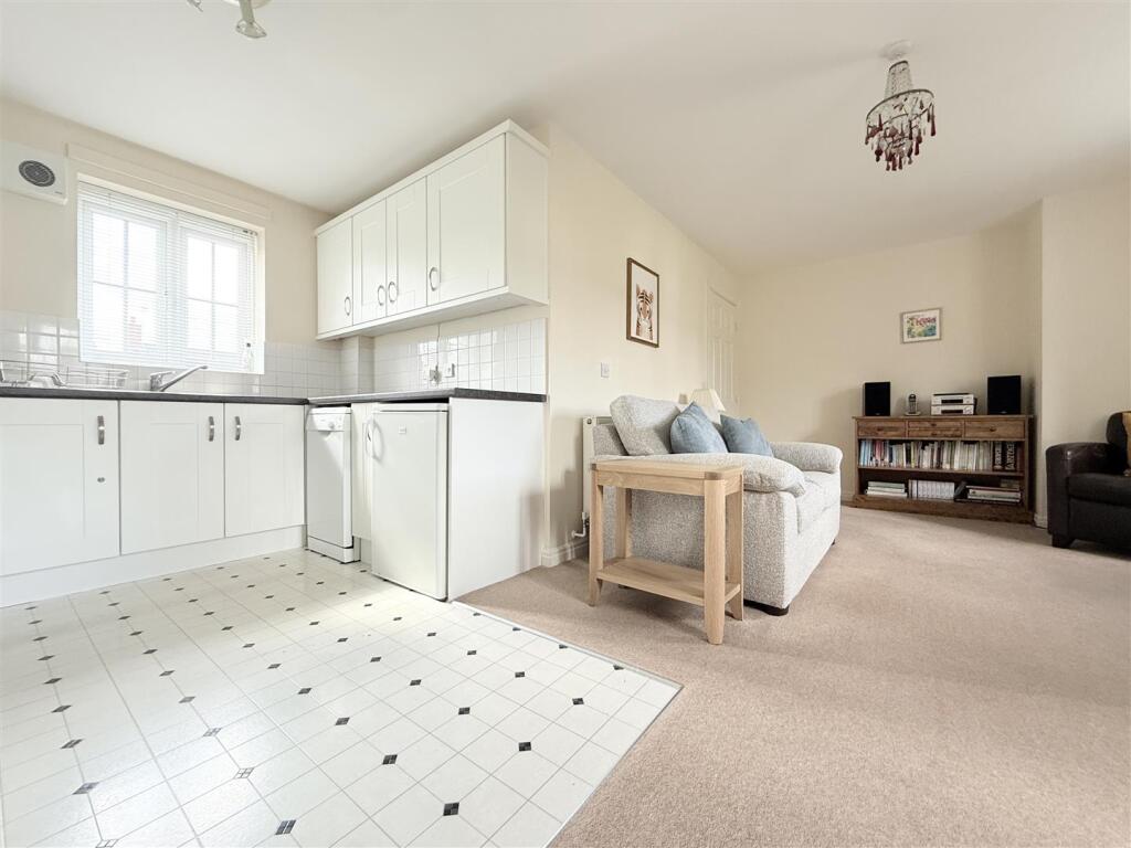 Open Plan Kitchen, Dining, Lounge