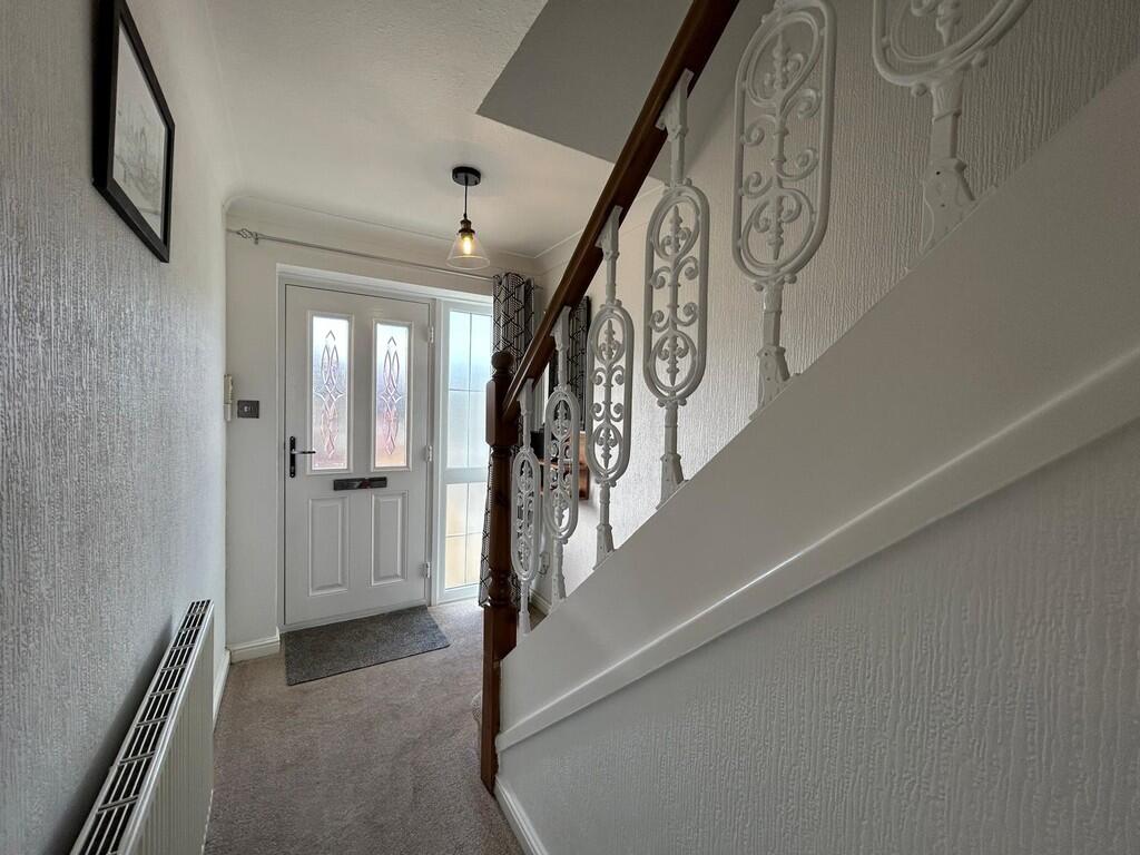 IMG-20250206-WA00...