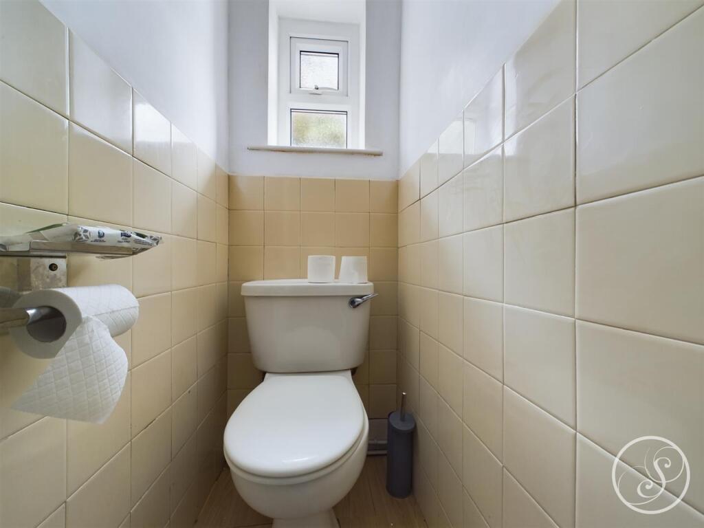 Separate WC