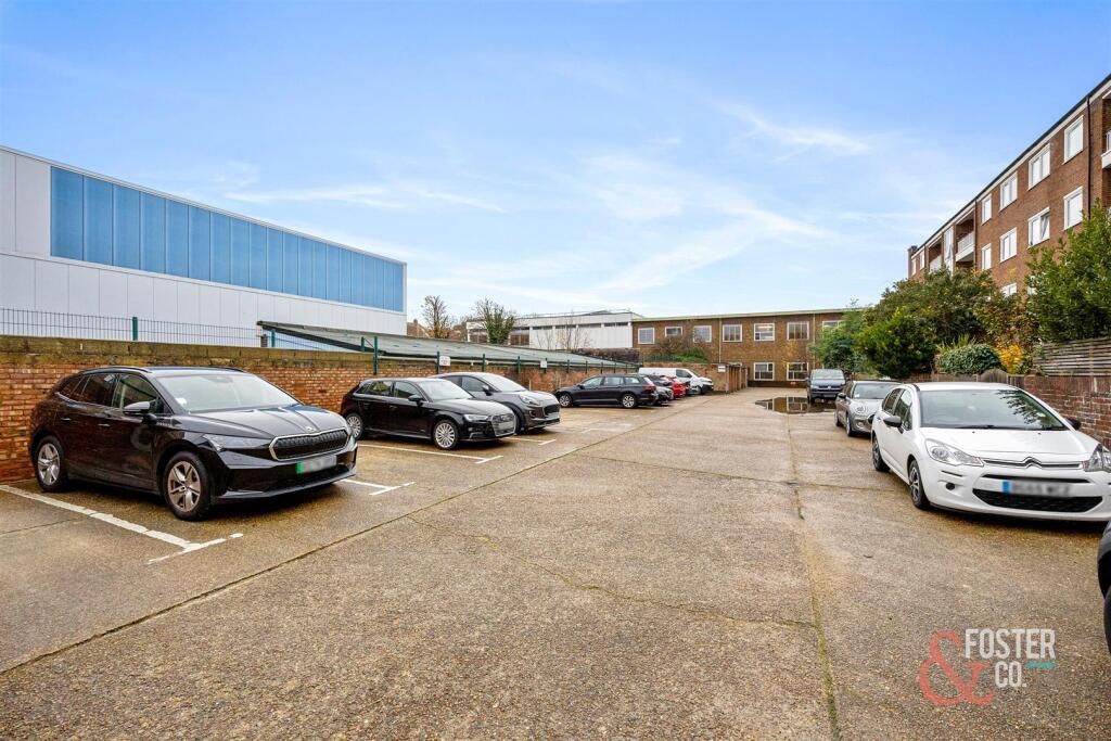 Palmeira Avenue, Glynde House, Flat 4-013.JPG