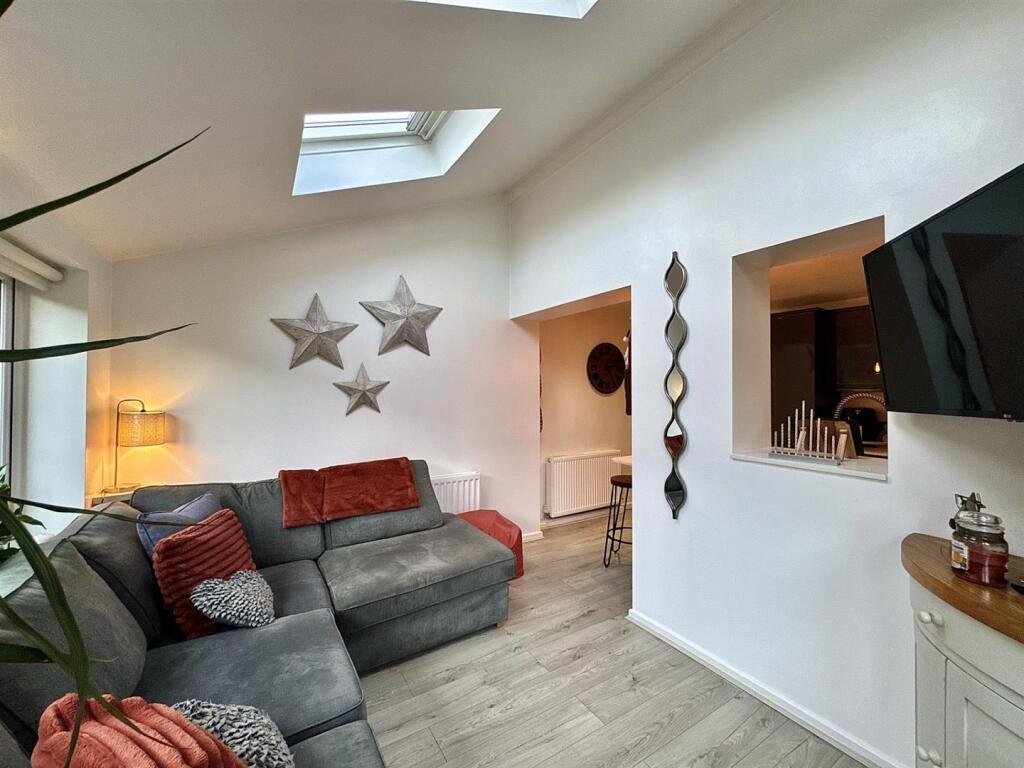 GARDEN ROOM/SNUG