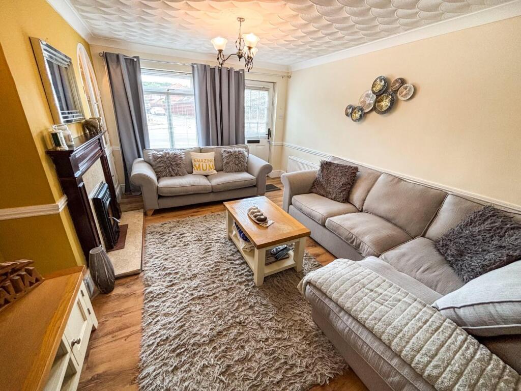 tlc_e54fbbeb-e4ee-43c3-874e-8a5dcab333cd_4608e6b.j