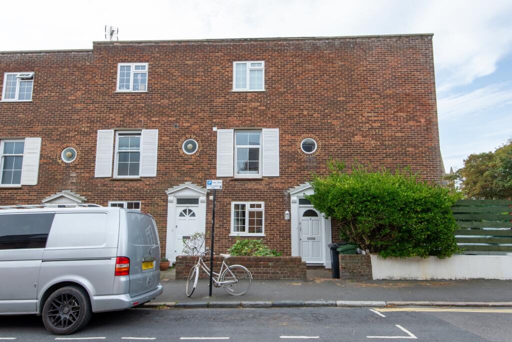 2 Bristol Gardens FoH (1)