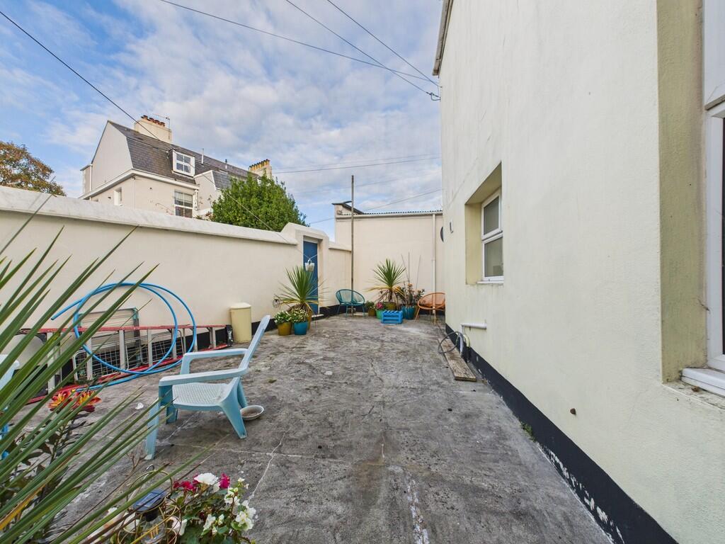 CAM03974G0-PR0224...