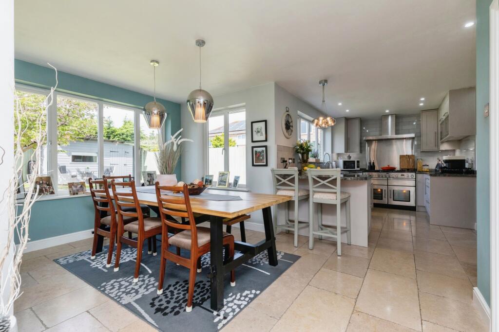 Kitchen/Family Room
