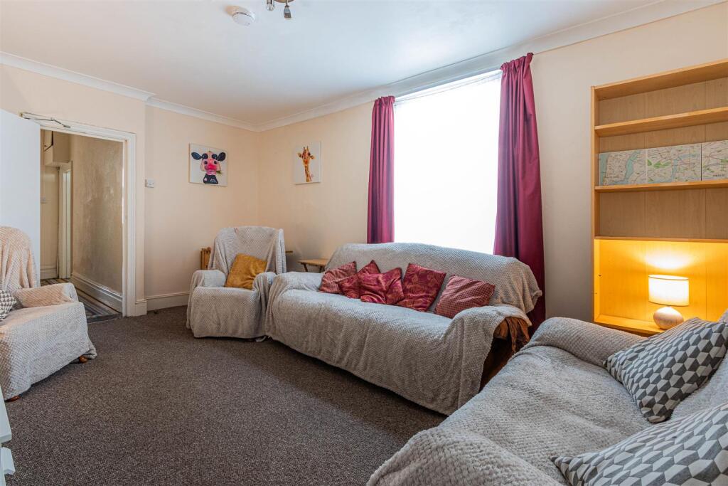 Malefant Street 77-8.jpg