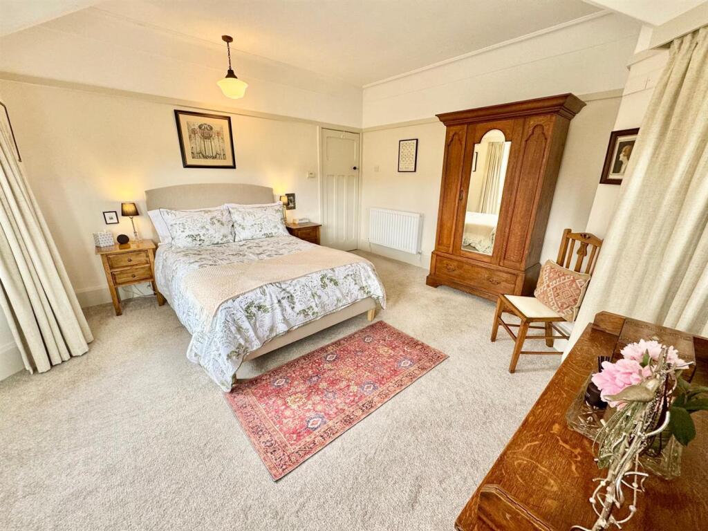 PHOTO-2025-06-10-20-52-41 (18).jpg