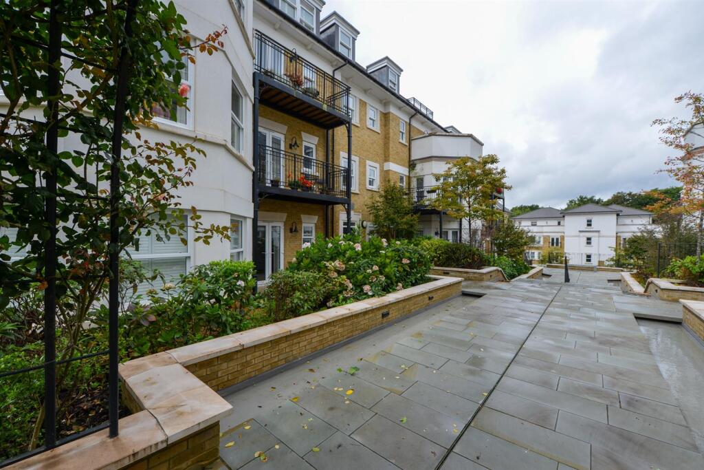 Henrietta Place Tunbridge Wells4.jpg