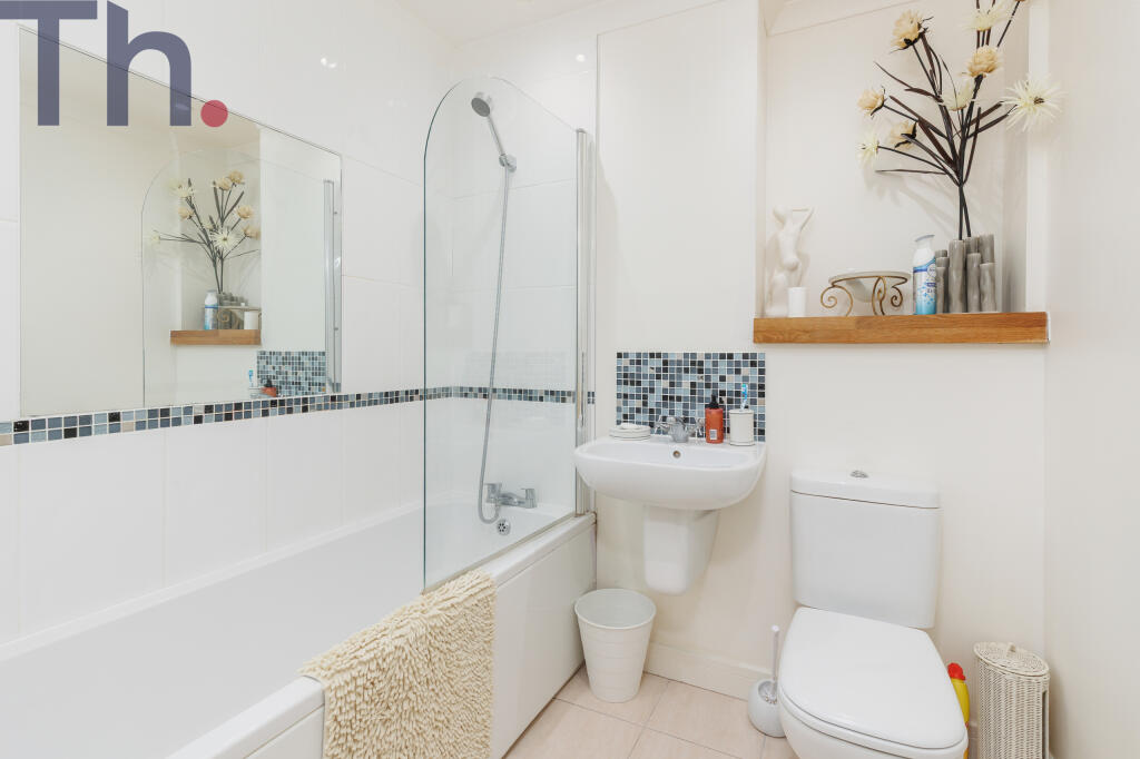 En-suite Bathroom