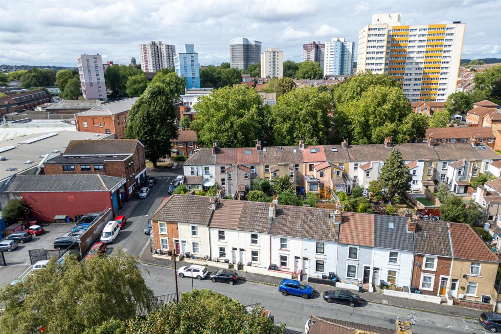 12 Herapath Street, Barton Hill, Bristol, BS5 9SE 