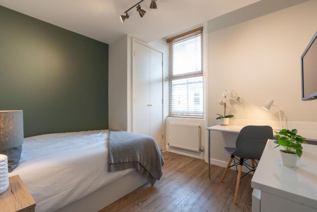 176DR - Bedroom 3