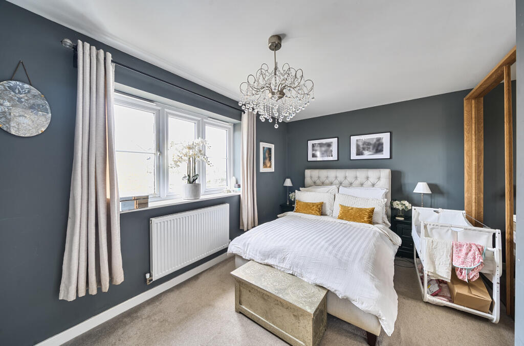 1385457-6-69285db...