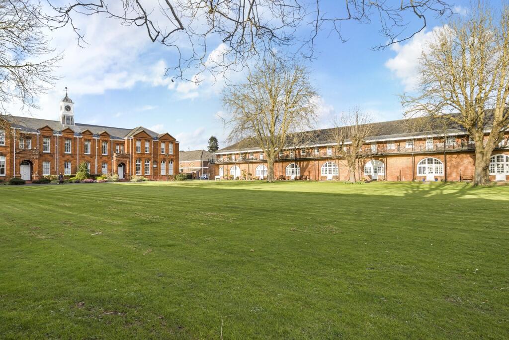 Communal Green