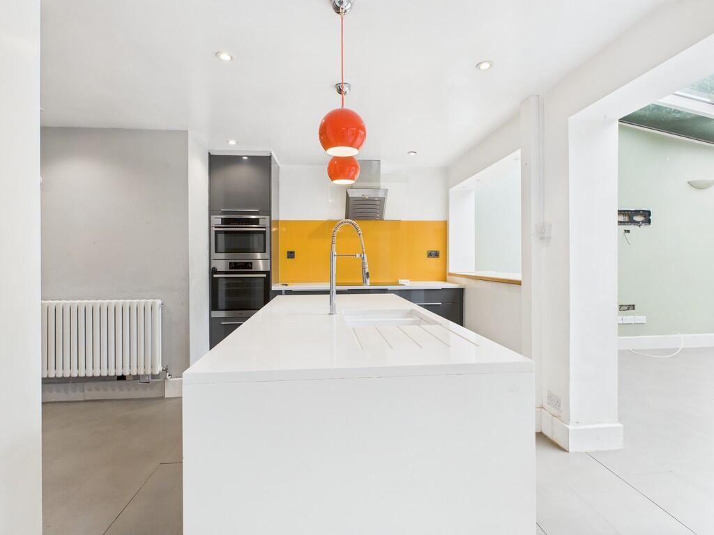 CAM04578G0-PR0030...