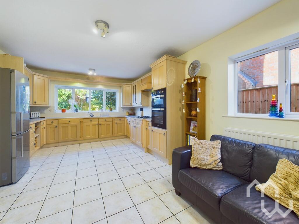 kitchen/ sitting area 3