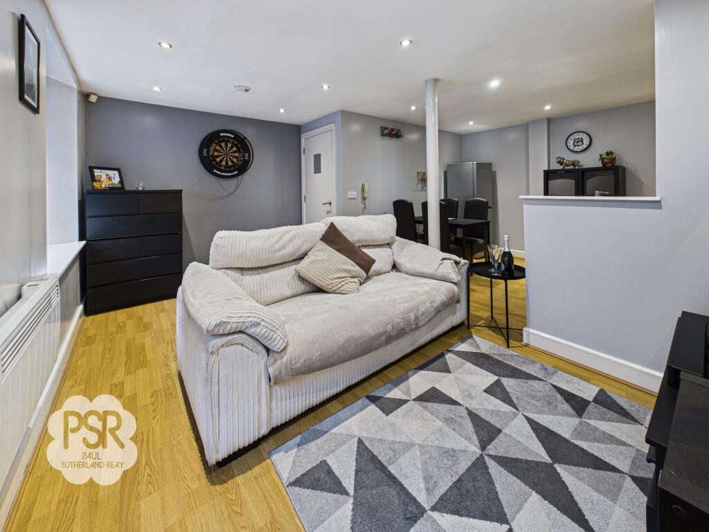 Lounge / Dining Room