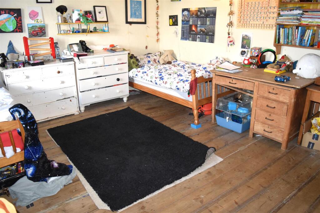 BEDROOM TWO