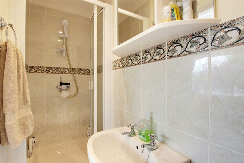 En-suite shower room
