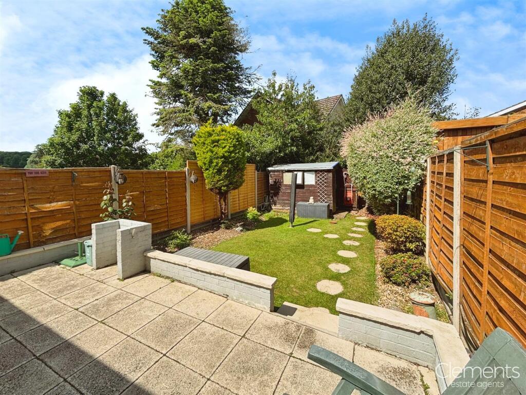 c6378860-Photo 205-30-25 2C 2011 2021 2044.jpg