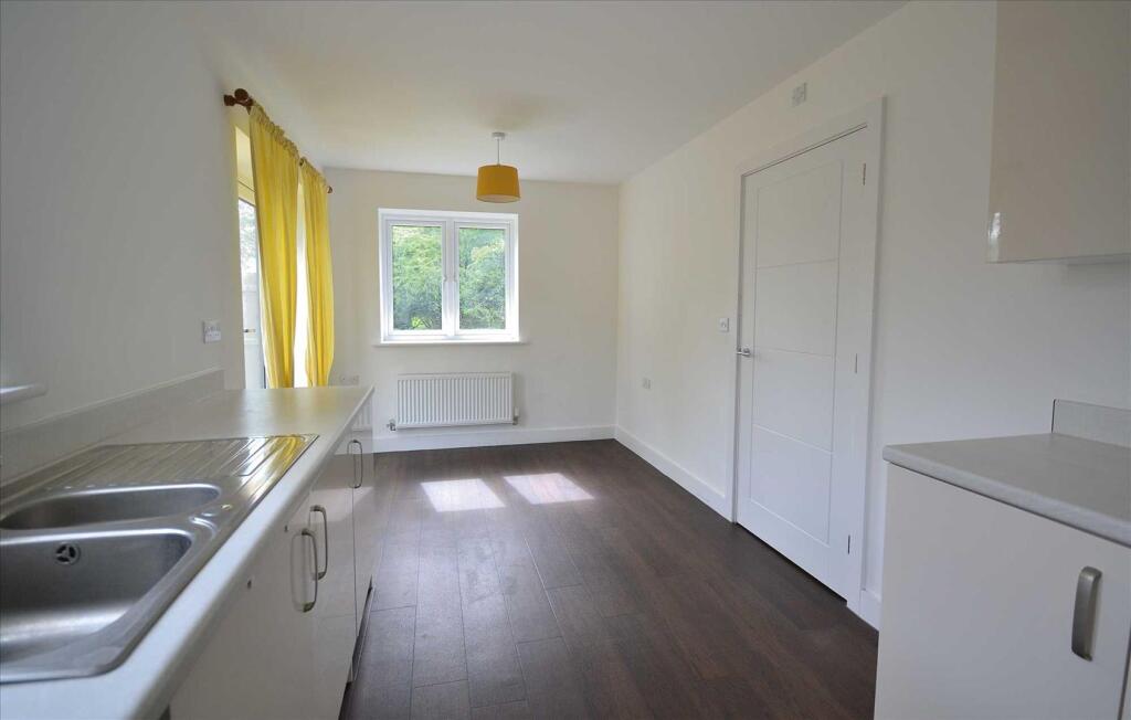 Kitchen / dining room