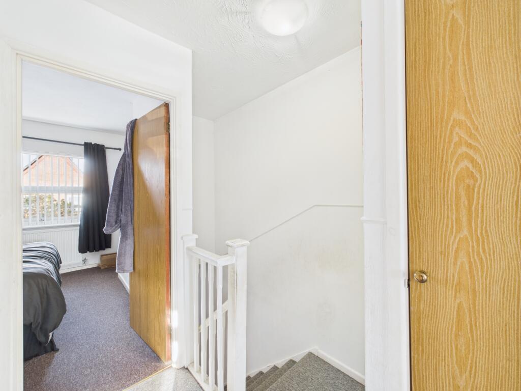 CAM02023G0-PR0186-STILL010