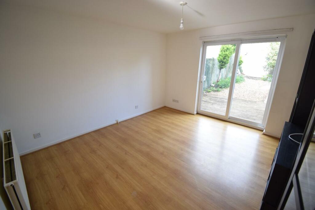 6 Radipol living room.jpg