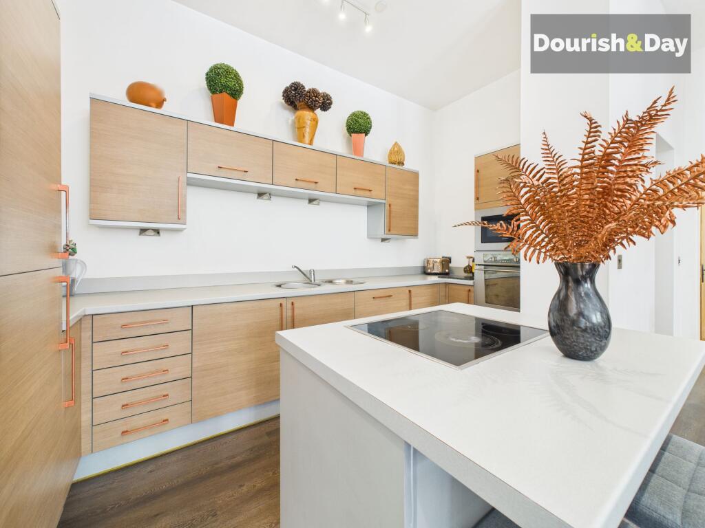 Kitchen / Living Room