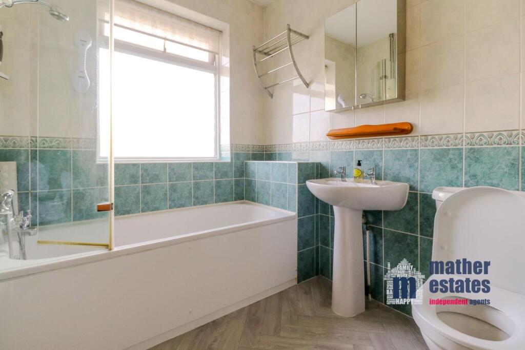 39 Sish Lane, Stevenage, SG1-45.jpg