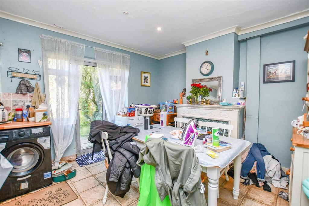 Dining Room .jpg