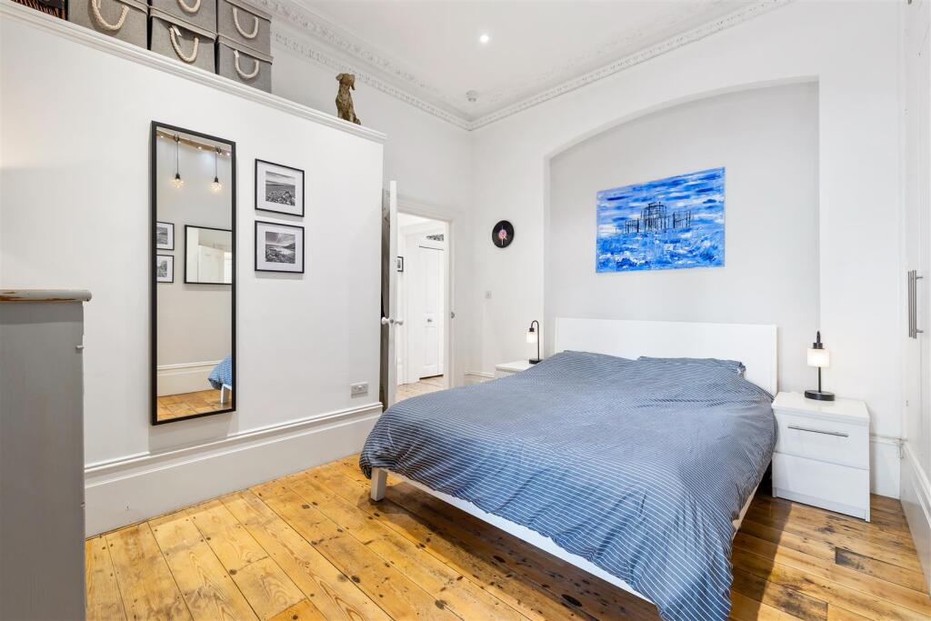 Flat 1, 47 Westbourne Villas Full Res-5.jpg