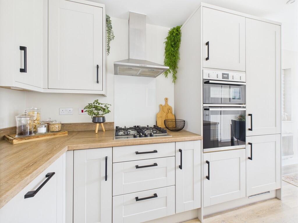 CAM05068G0-PR0038...