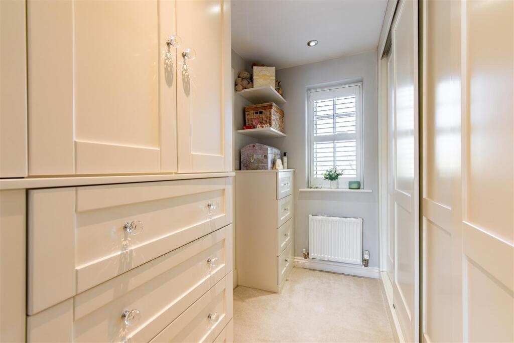 2 truman close-hi-50.jpg