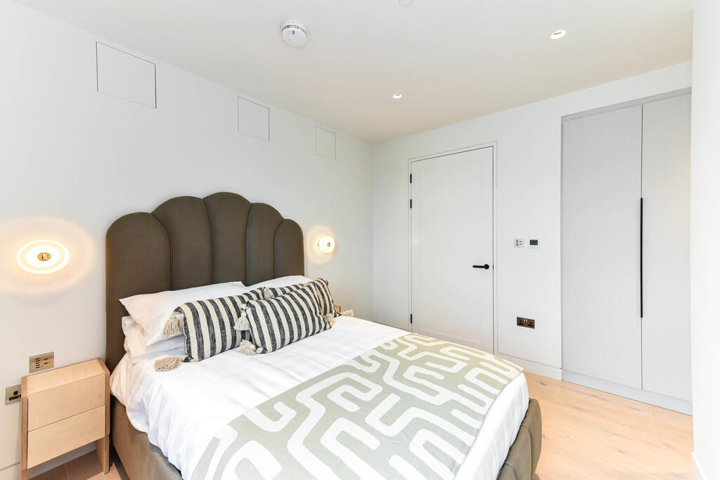 10 Carnaby Lofts-...