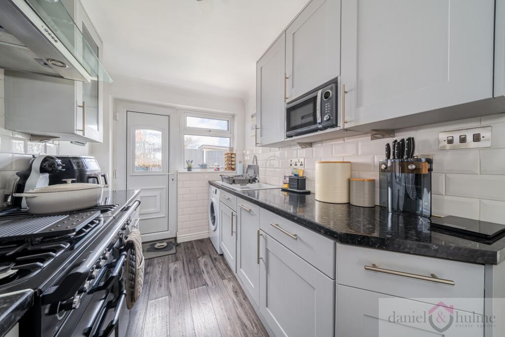 Dunsford Avenue-8