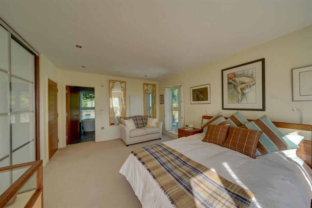 48a Worcester Rd (13).jpg