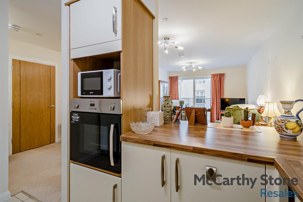 8670767-interior05-800.jpg