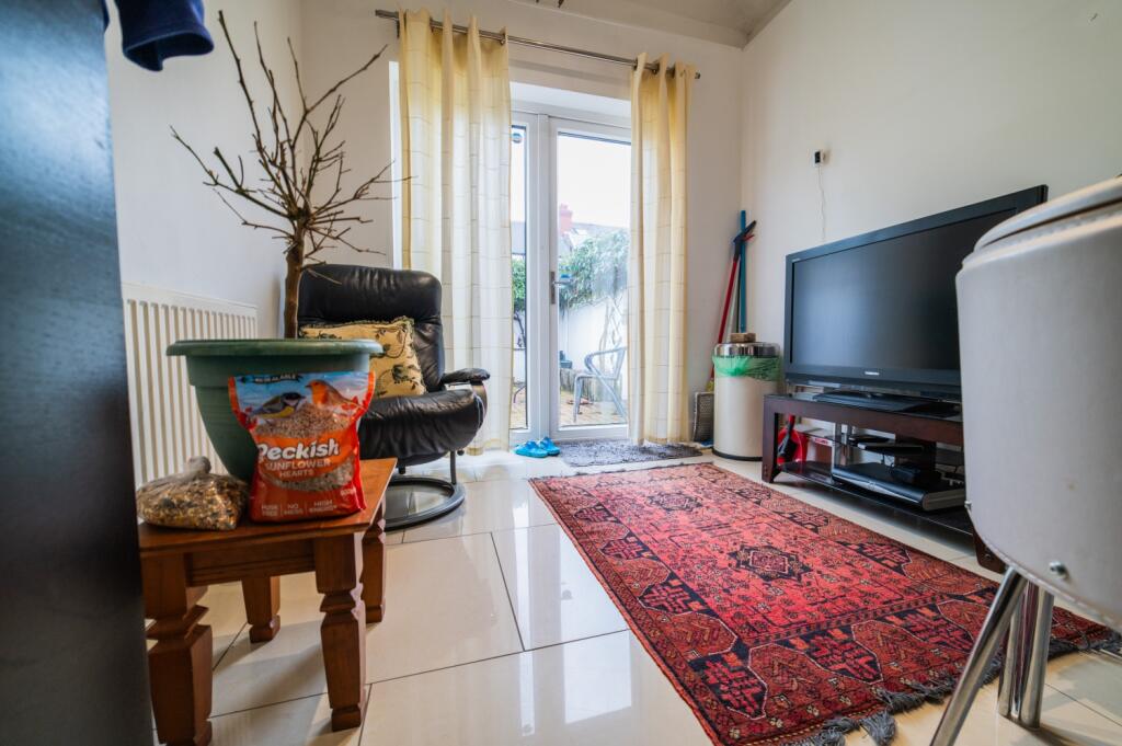 Call 02920 454555 to secure your viewing_12