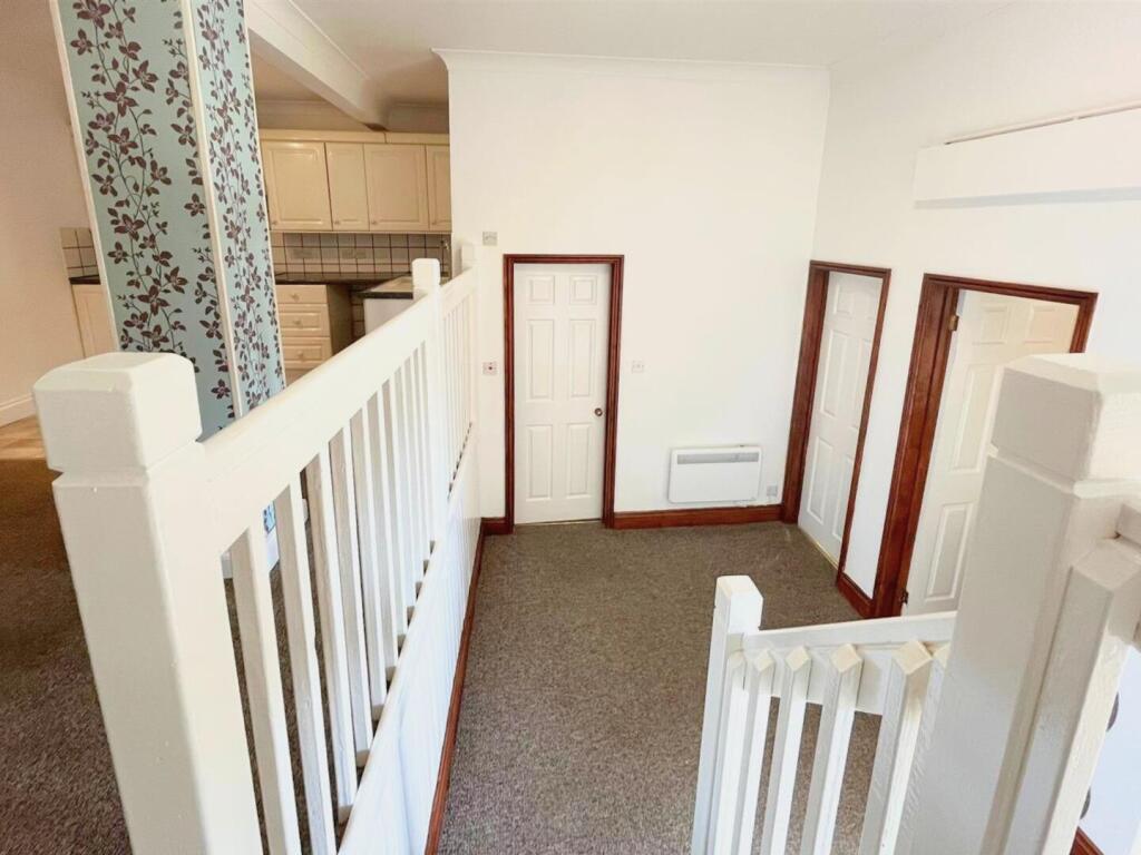 Living Room / Kitchen