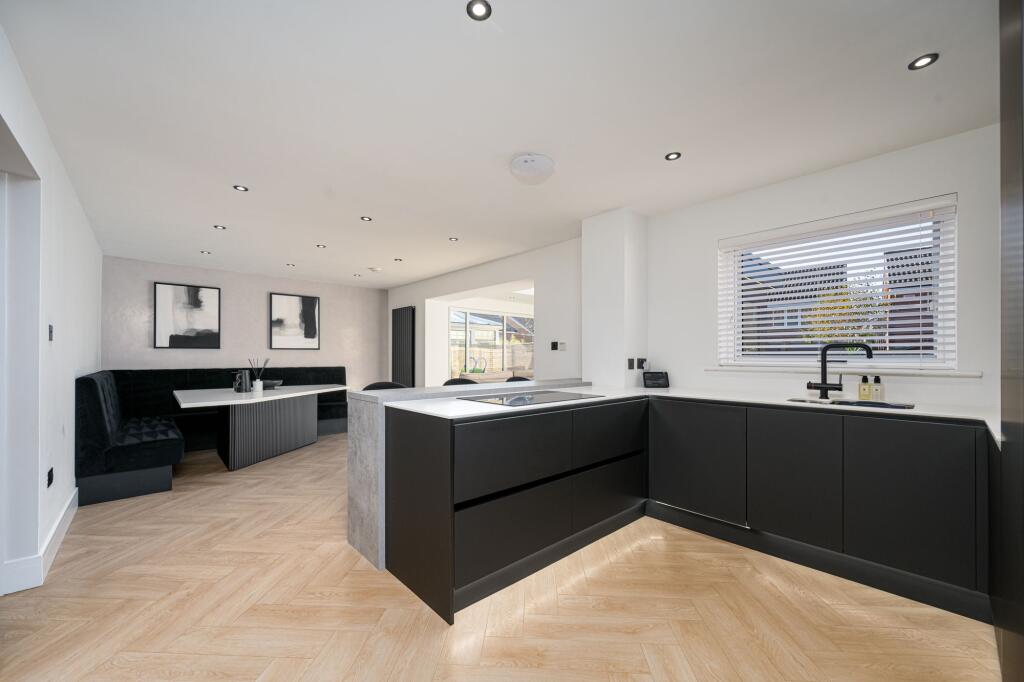 Kitchen/dining