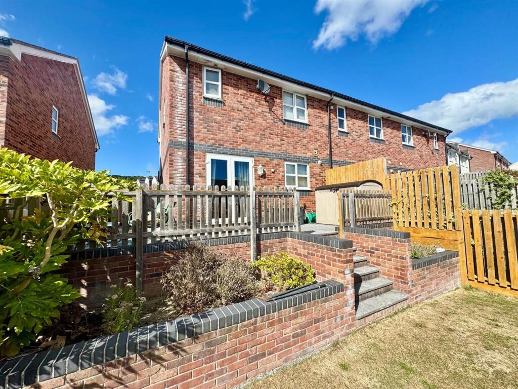 PHOTO-2025-08-26-19-47-28 (3).jpg